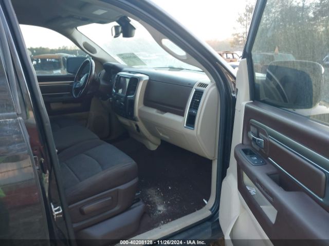 1C6RR7TM8JS270708 RAM 1500 Slt