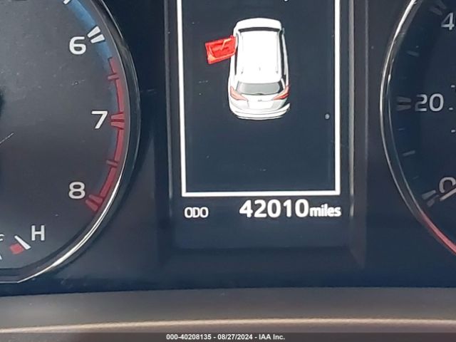 JTMYFREVXJD109702 Toyota Rav4 Limited