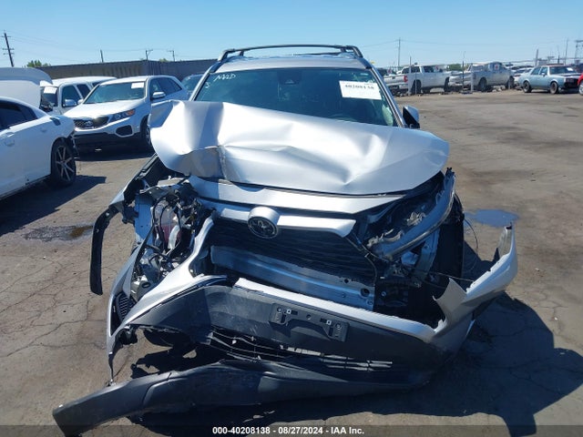 Toyota RAV4 LE 2021 2T3K1RFV4MC164612 Image 12