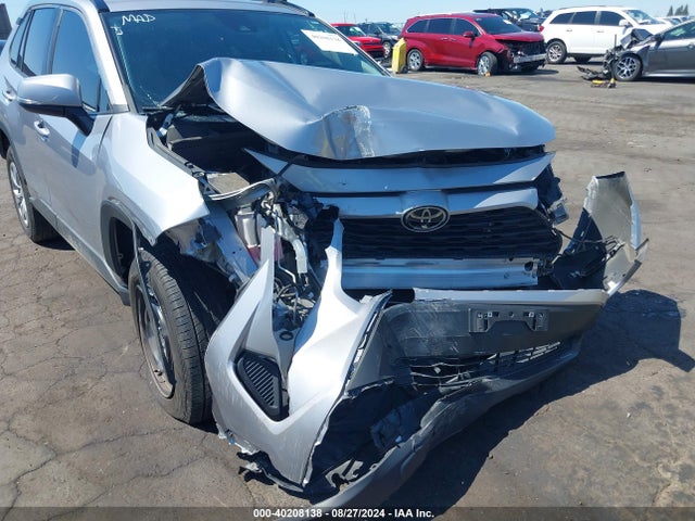 Toyota RAV4 LE 2021 2T3K1RFV4MC164612 Image 6