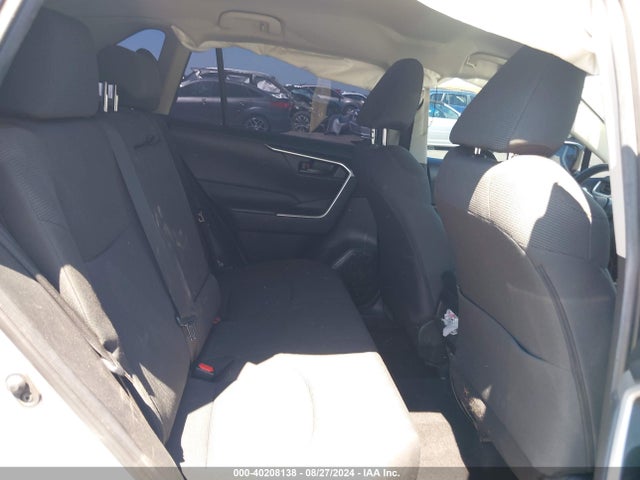 Toyota RAV4 LE 2021 2T3K1RFV4MC164612 Image 8