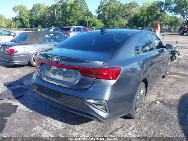 3KPF24AD2ME327185 KIA FORTE FE