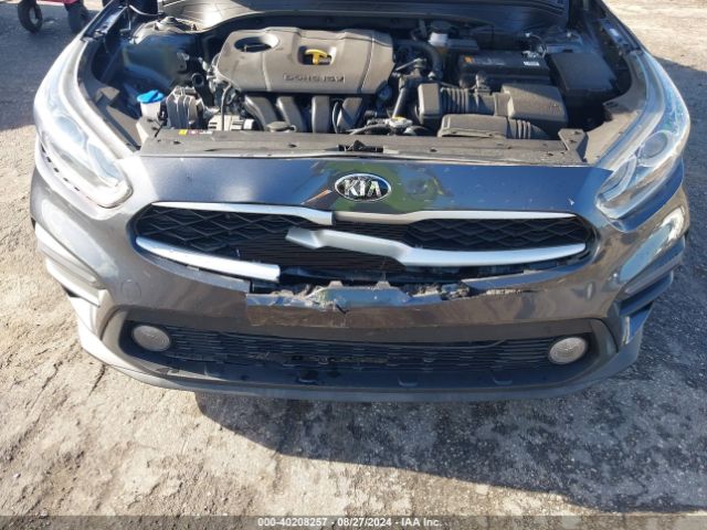 3KPF24AD2ME327185 KIA FORTE FE
