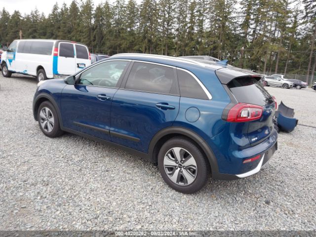 KNDCB3LC8J5205598 KIA NIRO LX