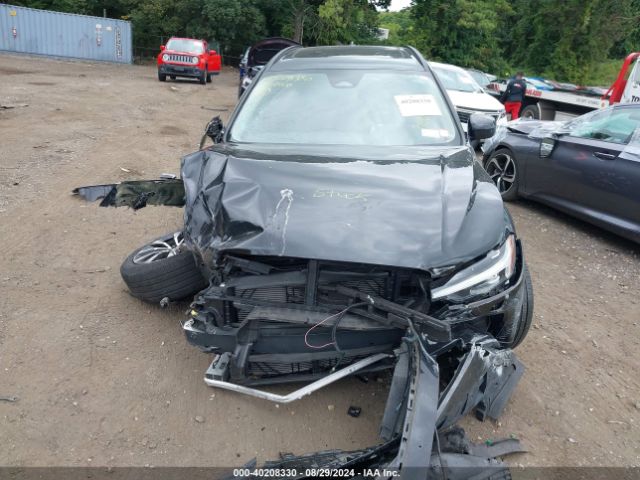 YV4L12RV4P1253764 Volvo Xc60 B5 Core