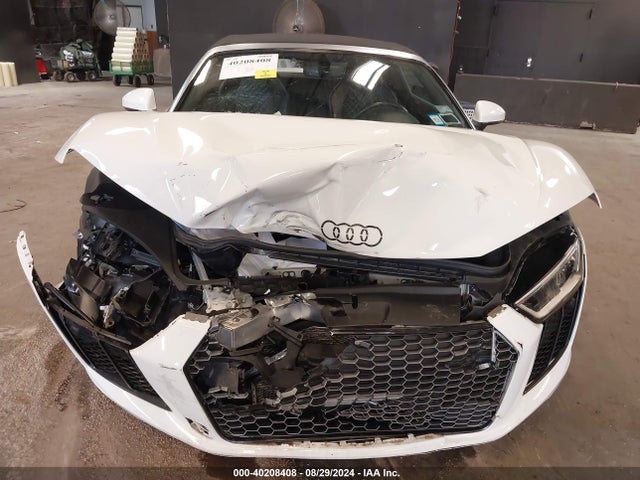 2017 AUDI R8 WUAVACFX0H7904459 Photo 5