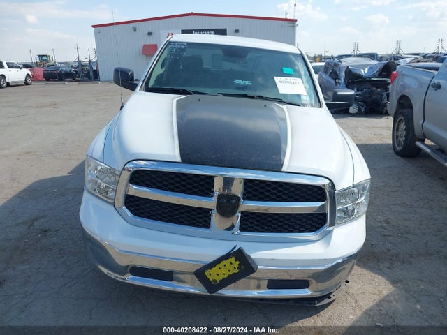 1C6RR6FG6LS144589 RAM 1500 Classic Tradesman Quad Cab 4x2 6'4 Box