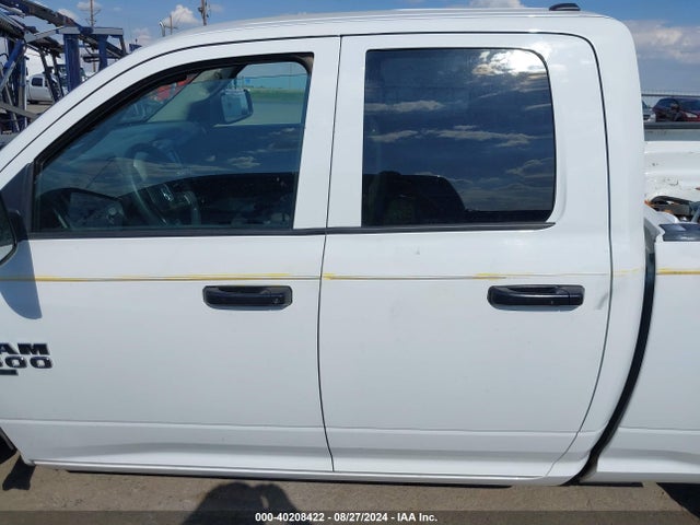 1C6RR6FG6LS144589 RAM 1500 Classic Tradesman Quad Cab 4x2 6'4 Box