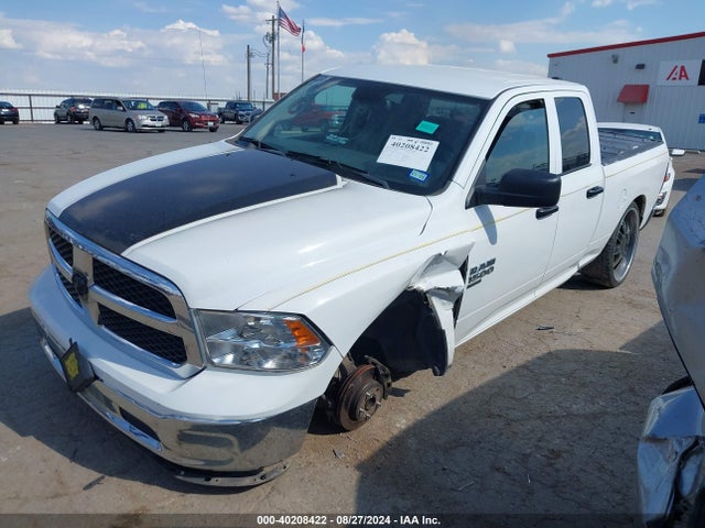 1C6RR6FG6LS144589 RAM 1500 Classic Tradesman Quad Cab 4x2 6'4 Box
