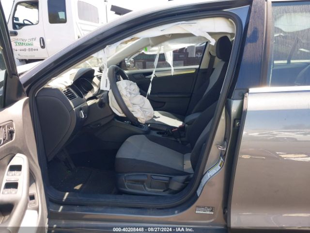 3VW2B7AJ4HM317028 Volkswagen Jetta 1.4t S