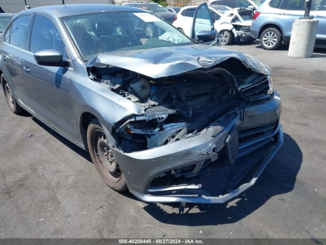 3VW2B7AJ4HM317028 Volkswagen Jetta 1.4t S