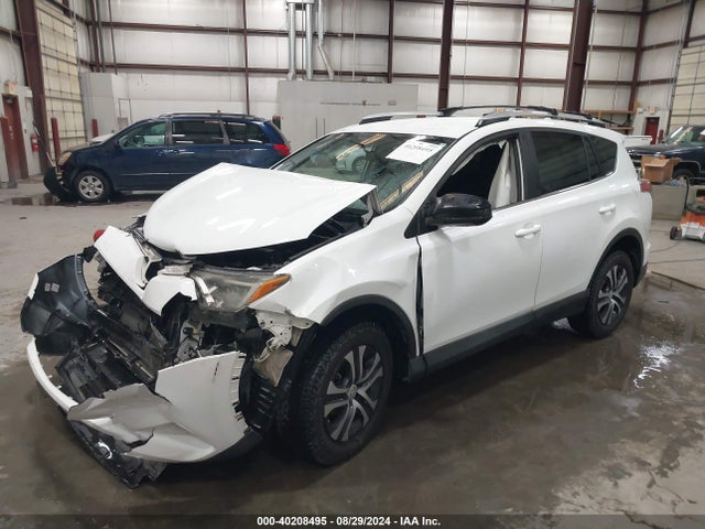 Toyota RAV4 LE 2016 2T3BFREV8GW483503 Image 2