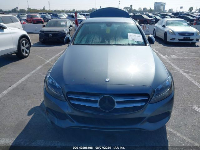 55SWF4JB9HU213394 Mercedes-Benz C 300 Luxury/sport