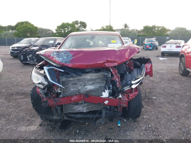 3GNAXKEV1KS556188 Chevrolet EQUINOX LT