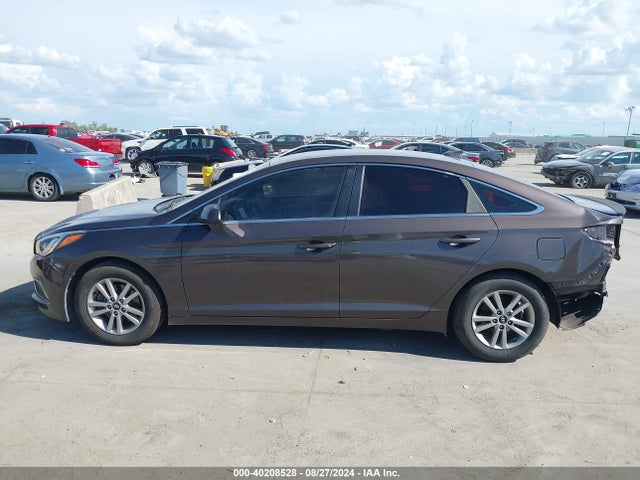 Hyundai SONATA SE 2016 5NPE24AF2GH372737 Image 15