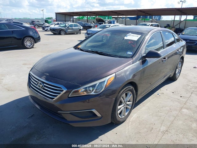 Hyundai SONATA SE 2016 5NPE24AF2GH372737 Image 2