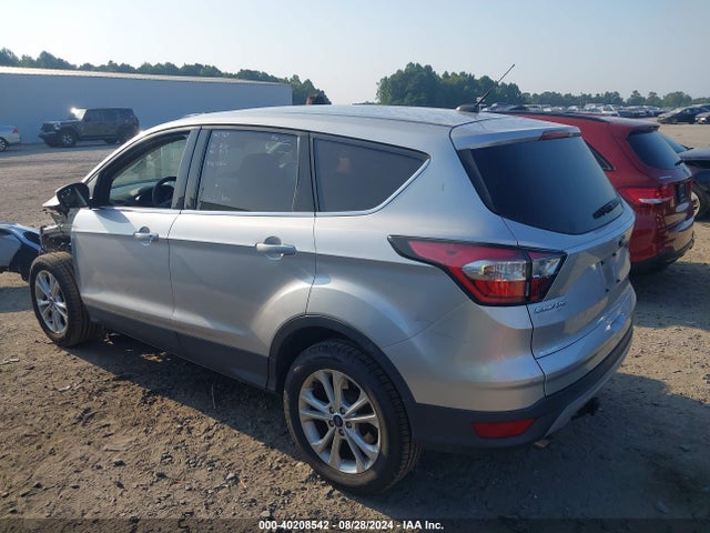 Ford ESCAPE SE 2017 1FMCU0G91HUA31280 Image 3