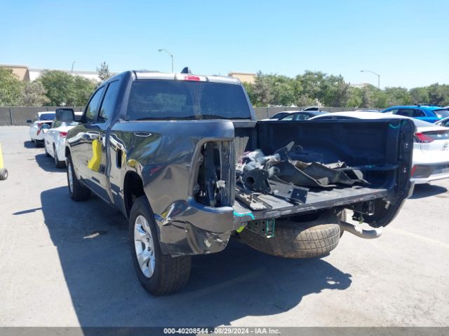 1C6RREBG7NN273765 RAM 1500 Big Horn Quad Cab 4x2 6'4 Box