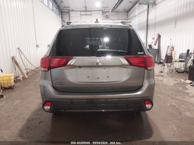 JA4AZ3A38JZ024283 Mitsubishi Outlander Le