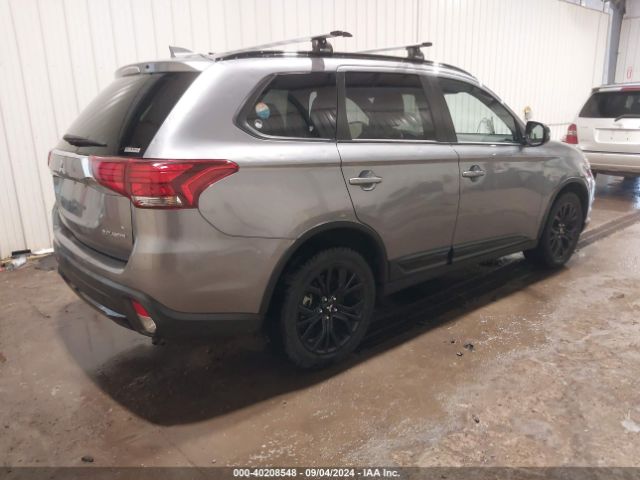 JA4AZ3A38JZ024283 Mitsubishi Outlander Le