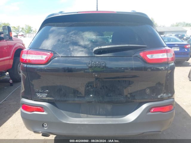 1C4PJMCB6JD547073 Jeep Cherokee Latitude 4x4
