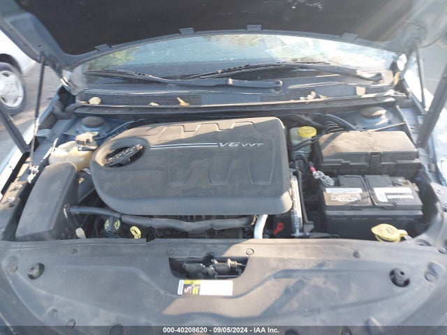 1C3CCCBG4FN686348 Chrysler 200 S