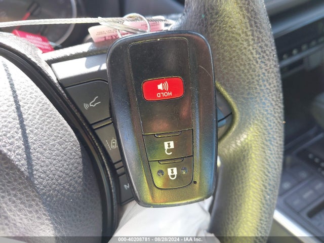 Toyota Rav4 Xle 2019 JTMW1RFV0KD510424 Image 11