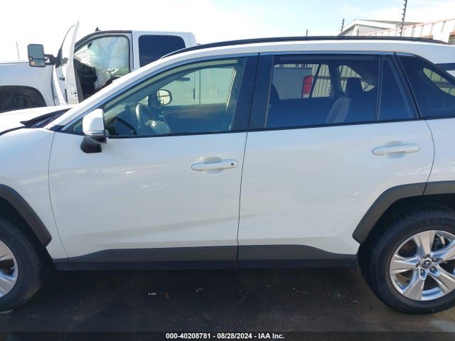 Toyota Rav4 Xle 2019 JTMW1RFV0KD510424 Image 14
