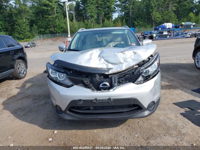 JN1BJ1CP3JW101717 Nissan Rogue Sport Sv