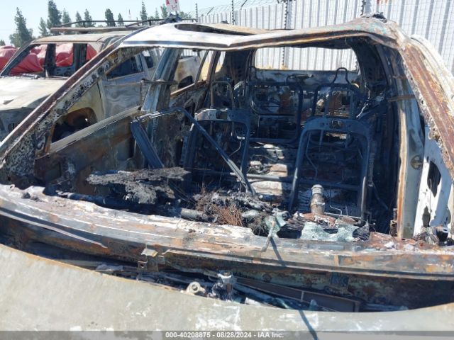 7MUBAABGXPV077607 Toyota Corolla Cross Le