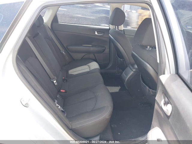 KIA Optima Lx 2017 5XXGT4L31HG134142 Image 8