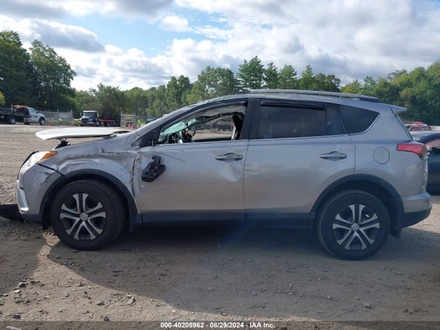 Toyota RAV4 LE 2016 2T3BFREV9GW450106 Image 14