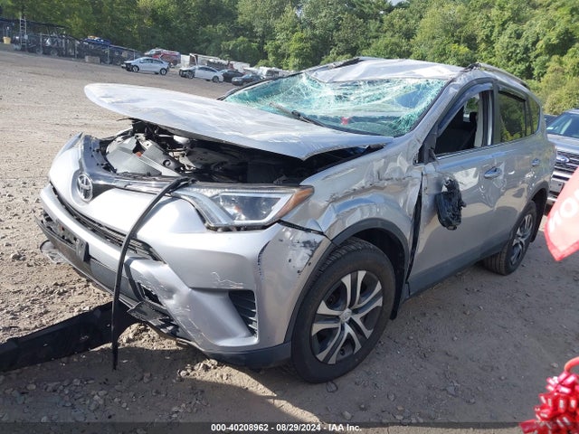 Toyota RAV4 LE 2016 2T3BFREV9GW450106 Image 2