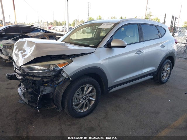 Hyundai TUCSON SE 2017 KM8J33A43HU508588 Image 2