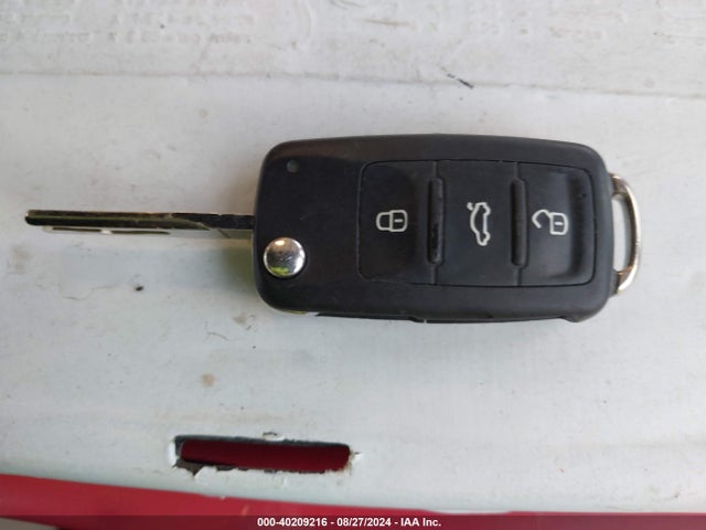 1VWBN7A33EC074950 Volkswagen Passat 2.0l Tdi Se