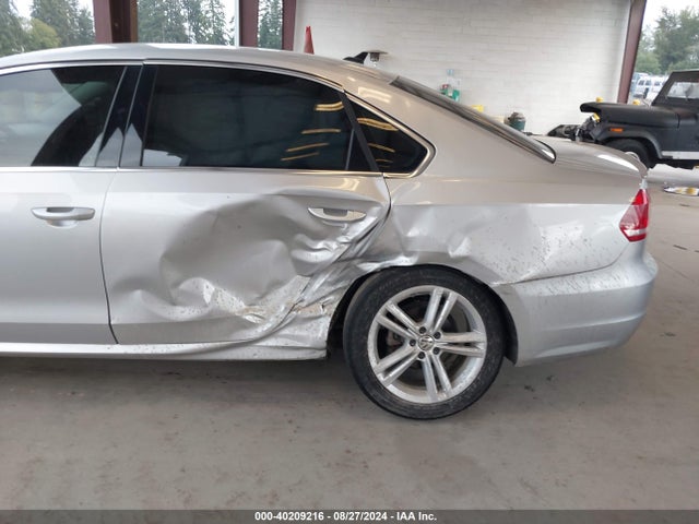 1VWBN7A33EC074950 Volkswagen Passat 2.0l Tdi Se