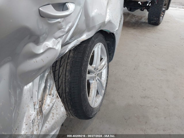 1VWBN7A33EC074950 Volkswagen Passat 2.0l Tdi Se