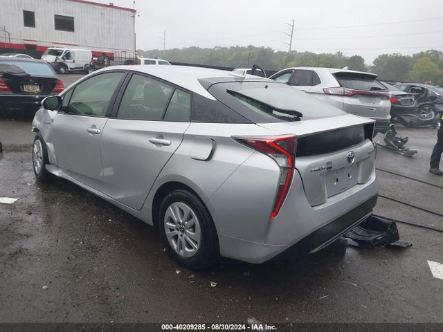 Toyota Prius Two 2016 JTDKBRFU3G3022486 Image 3