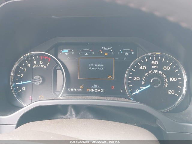 Ford F-150 King Ranch 2015 1FTEW1EG9FFB82836 Image 15