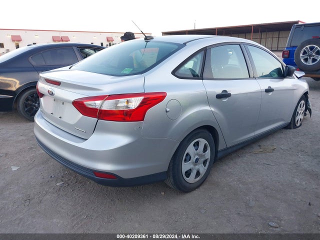 Ford FOCUS S 2014 1FADP3E26EL436257 Image 4