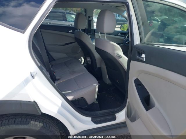 KM8J23A47KU901598 Hyundai TUCSON SE