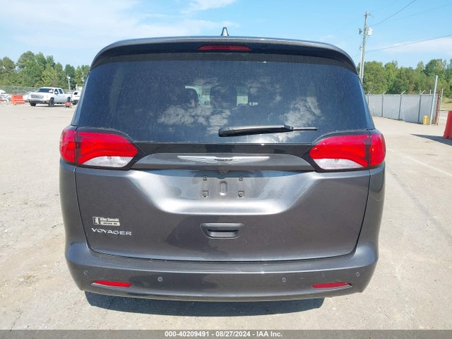 2C4RC1CG8MR555139 Chrysler Voyager Lx