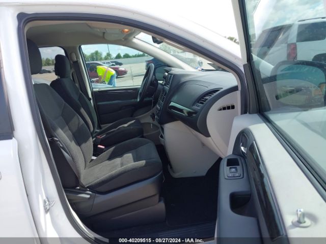 2C4RDGBG2JR180975 Dodge Grand Caravan Se