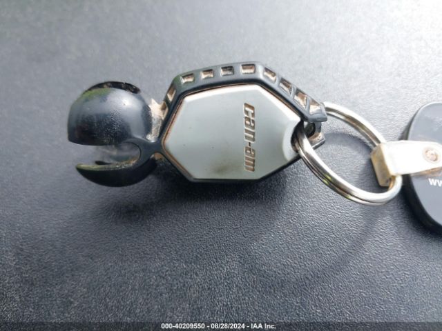 2021 CAN-AM OUTLANDER 3JBLKAU40MJ001280 Photo 10