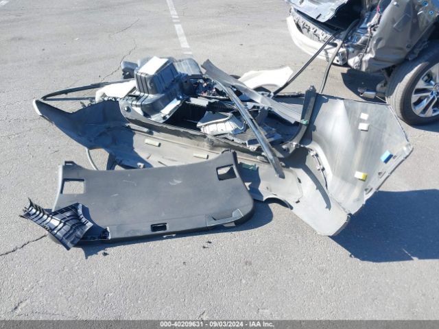 JTMA1RFV0LD529390 Toyota Rav4 Xle Premium