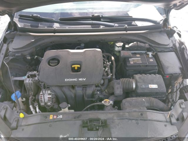 5NPD84LF8JH352653 Hyundai ELANTRA SEL