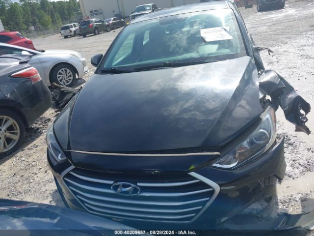 5NPD84LF8JH352653 Hyundai ELANTRA SEL