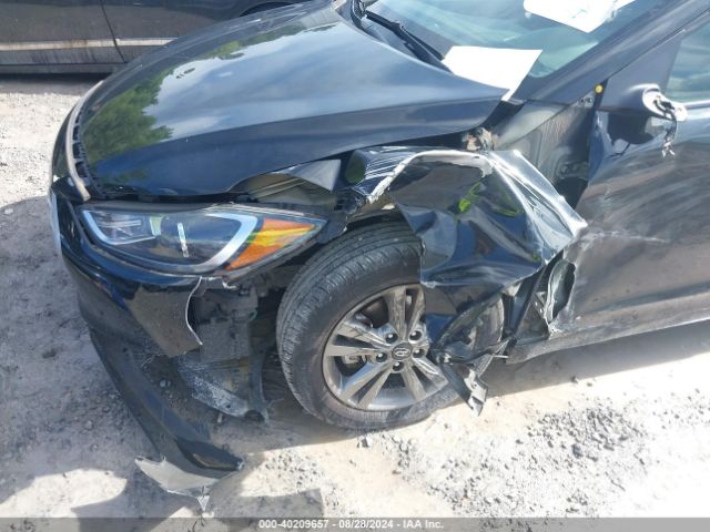 5NPD84LF8JH352653 Hyundai ELANTRA SEL