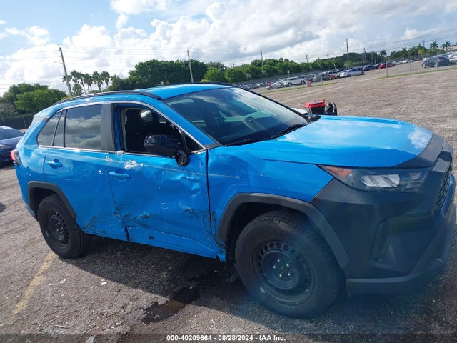 Toyota RAV4 LE 2020 2T3H1RFVXLC067472 Image 13