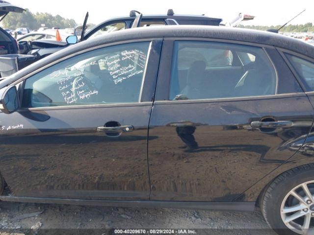 1FADP3F25GL402635 Ford FOCUS SE